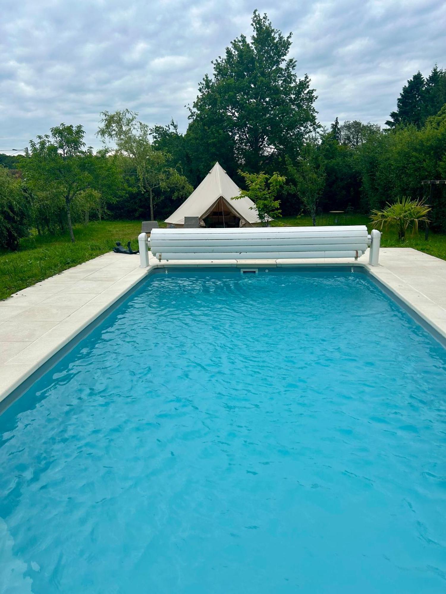 Chambre Au Jardin Tente De Charme Eguzon-Chantome ภายนอก รูปภาพ